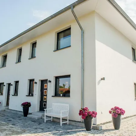 De Huus Achtern Sandlid Haus B 度假居 Bosau